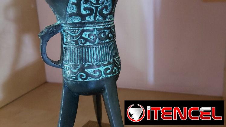 Recipiente de vino Fuxin de bronce. — foto 2