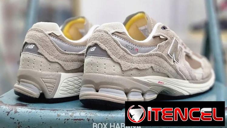 New Balance 2002 R #42 43 Precio75 usd VEDADO