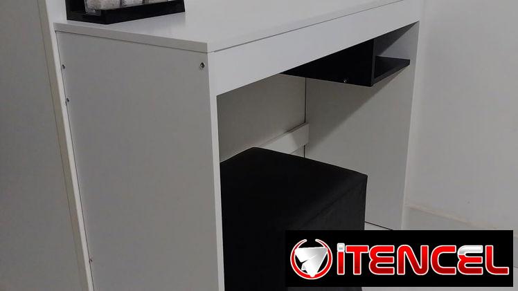 Escritorio elegantes nuevo en caja 📦.