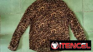Blusa elegante nueva de leopardo Talla S ($4000)