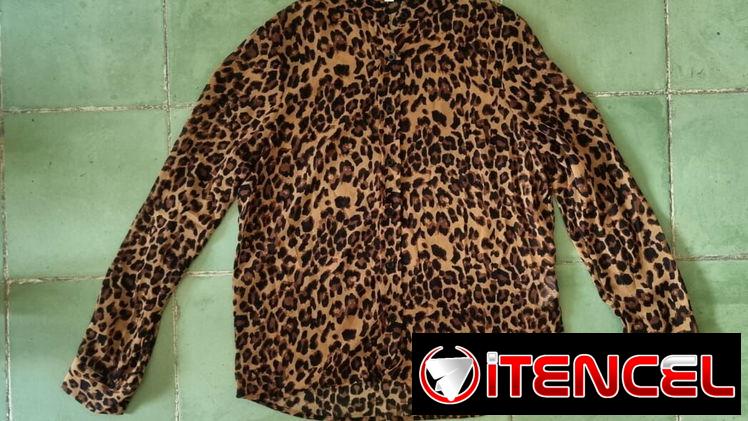 Blusa elegante nueva de leopardo Talla S ($4000)