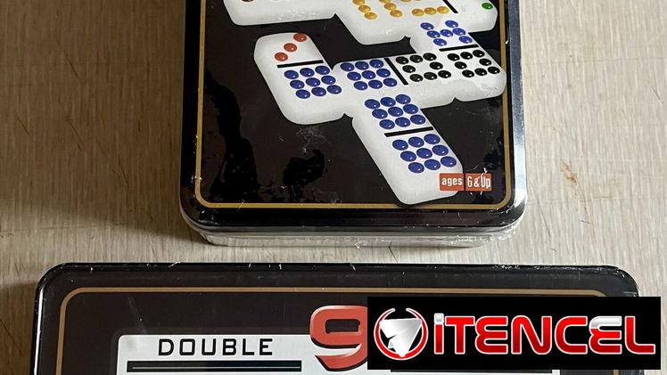 Juego de Dominó hasta el doble 9 !!! New a estrenar! Sellado !