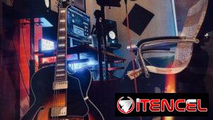 Producción musical profesional / Estudio de grabación en el Vedado.