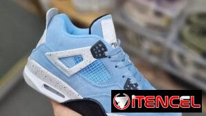 Jordan 4 Retro University Blue #42 Precio 75 usd VEDADO