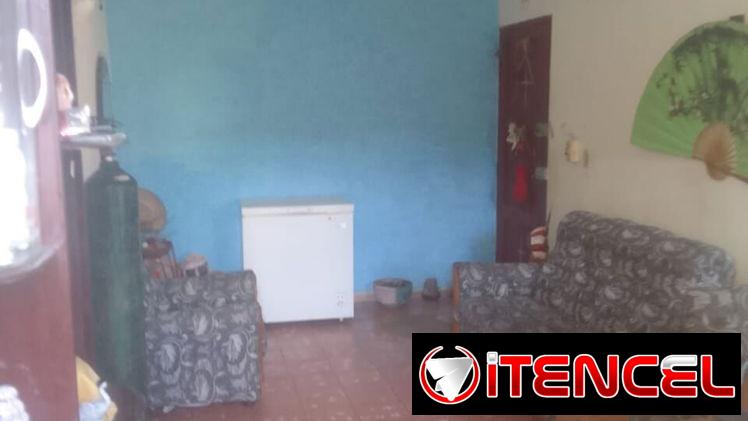 `$5000usd CON AJUSTE. En venta  apartamento (5to piso) de un edificio en  Alamar, zona 11.  referencia El  Mirador