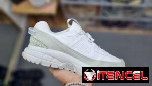 Nike Zoom Vomero Roam #43 Precio 60 usd VEDADO