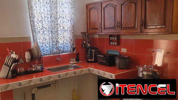 Preciosa casa en Playa La Sierra precio negociable con 4/4 3 baños y garaje — foto 4