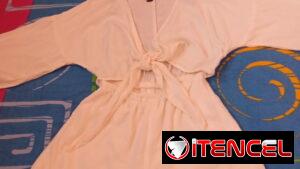 Juego Saya Shor de flores talla S. Marca BERSHKA. Juego blanco talla S . Marca Forever 21