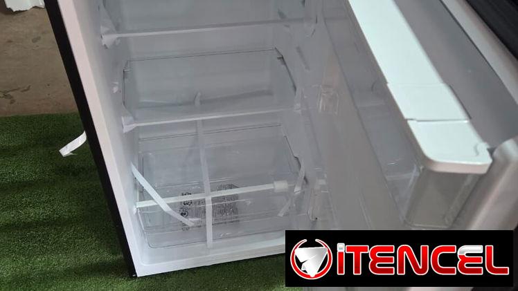 REFRIGERADOR/ROYAL 8.5 PIES DISPENSADOR DE AGUA — foto 3