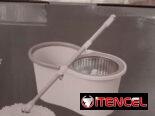 Fregona con cubo escurridor/VoyP