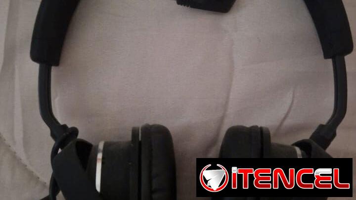Audifones con cable de uso buen estados