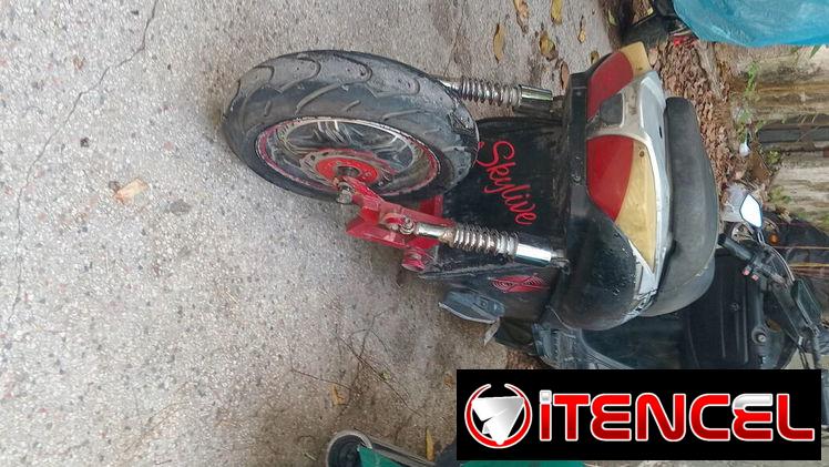 Vendo moto sin batería — foto 1