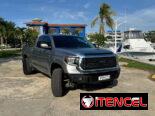 Toyota tundra gris