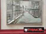 Conjunto de tres cuadros al relieve. Preciosos