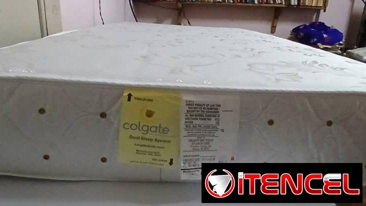 Cuna de cedro y colchón — foto 3
