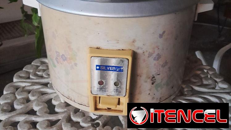 Olla arocera de uso funcionando