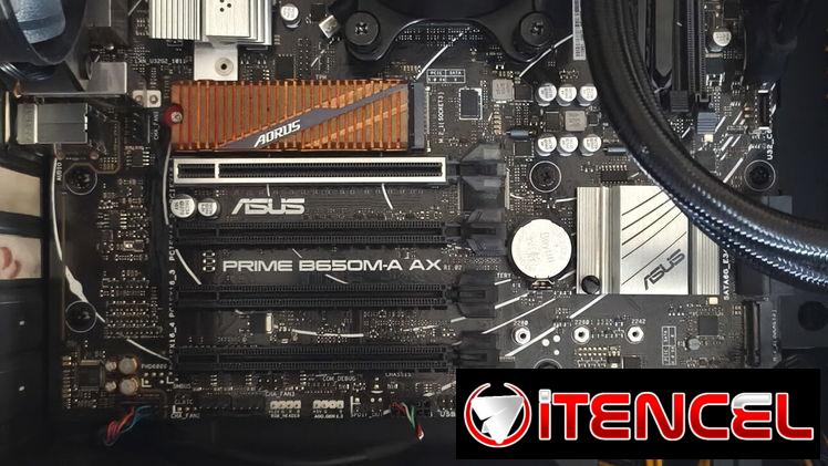 Torre amd con placa Asus b650 micro rizen 5 7600x 16gb de ram ,ultra m.2 1 aorus ,fuente 600w 80plus bronze chasis mast — foto 2