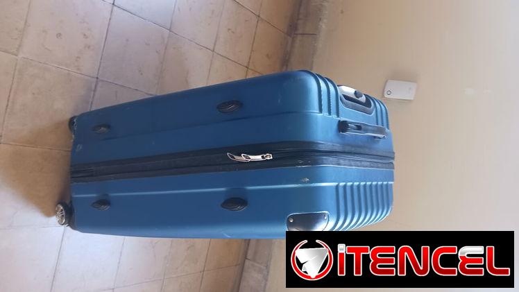 Vendo maleta con defectos menores (acepto transferencia) — foto 2