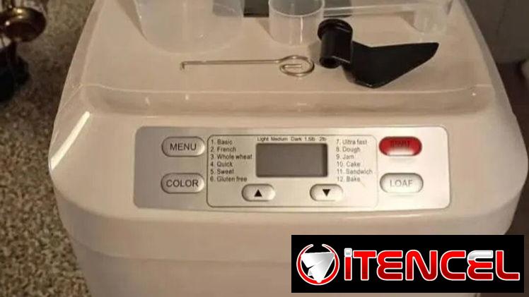 Maquina de hacer pan ,masa de pizza , yogurt y mermelada 250 USD mensajería incluida