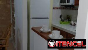 Permuto apto capitalista 2 hab. planta baja en el vedado para el propio vedado  doy vuelto.