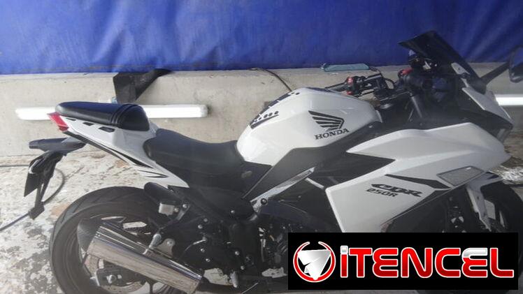 Se venden motos 🏍️ de calidad para su uso personal y años para usarla soy de La Habana scooter 2026 y inusuki honda