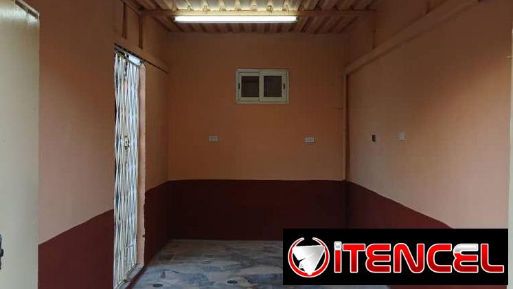 Casa totalmente independiente 5 cuartos Playa Ampliacion de Almendares 65mil 53582376