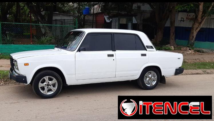Lada 2107 del 2000 en circulación — foto 2