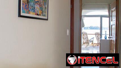 SE VENDE CASA INDEPENDIENTE DE LUJO, SALIDA AL MAR, MARINA HEMINGWAY TOTAL 458.7m² — foto 3