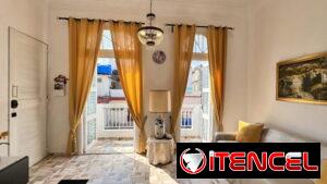 Se renta apto de 2 habitaciones en la Habana Vieja.58858577
