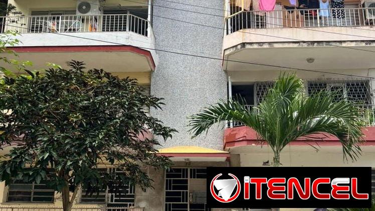 Venta de acogedor apartamento en 10 de octubre.