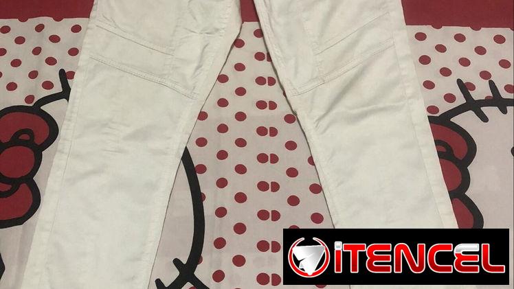 Putusas nuevo veiz talla  34. Camisa de  mezclilla talla L . Pitusa blanco talla  30.