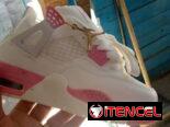 retro 4 , de buena calidad