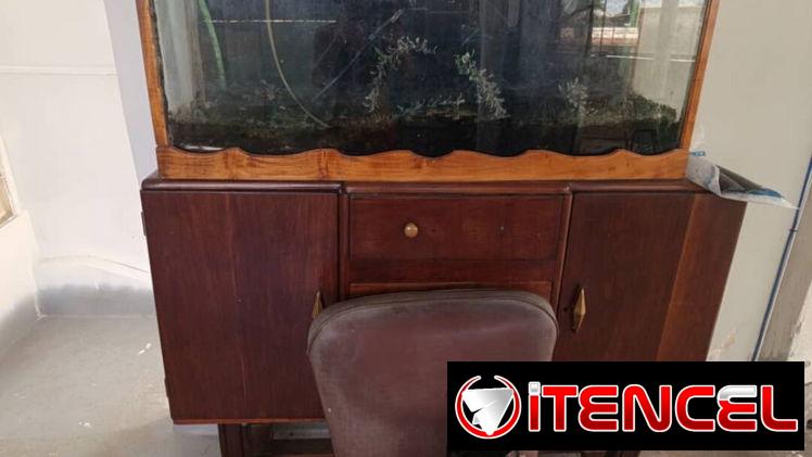 Pecera de 200 L y mueble de caoba — foto 2