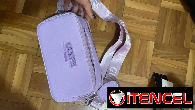 Carteras con su tira