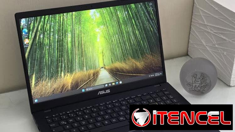 Laptop ASUS VivoBook  (Básicamente Nueva)  Procesador Intel(R) Celeron (R) N4500  Grafica GPU Intel(R) UHD Graphics  4GB