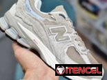 New Balance 2002 R #42 43 Precio75 usd VEDADO