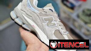 New Balance 2002 R #42 43 Precio75 usd VEDADO