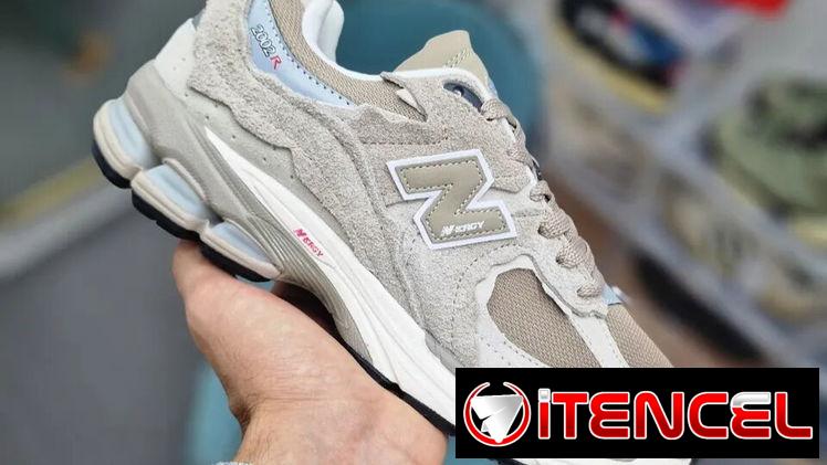New Balance 2002 R #42 43 Precio75 usd VEDADO