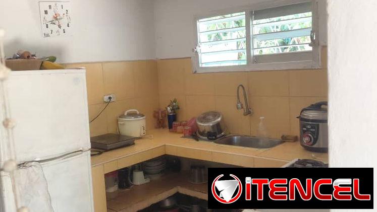 “$18.000usd AJUSTABLE. En venta casa  de 2 plantas en Guanabo, en Ampliacion  Marbella.
