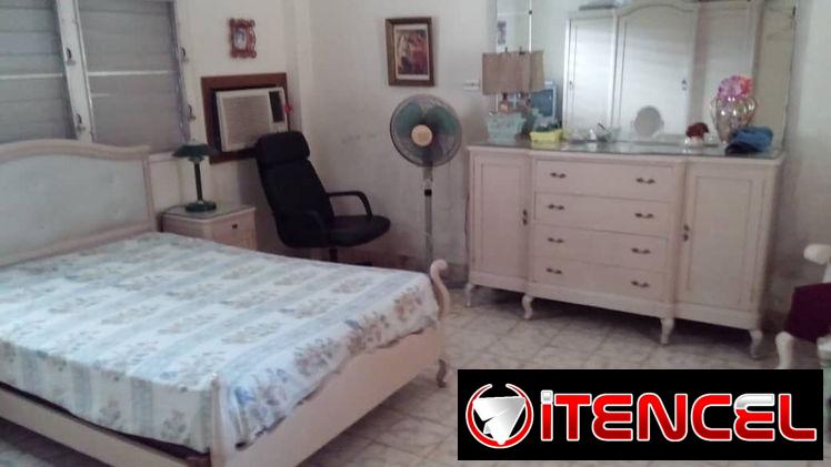 Comoda antigua de estilo — foto 2