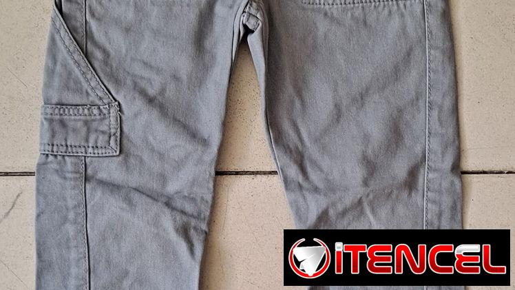 Pantaloncitos de niños para el frío. — foto 4