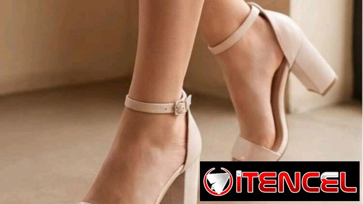 Zapato de mujer tacón cuadrado
