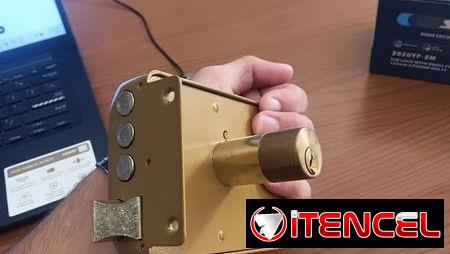 Cerradura SPC 2020YP-3M De Tres Pasos Con Llaves Cerradura SPC 2020YP-3M Tres Pasos Con 3 Llaves Incluidas VT# — foto 3