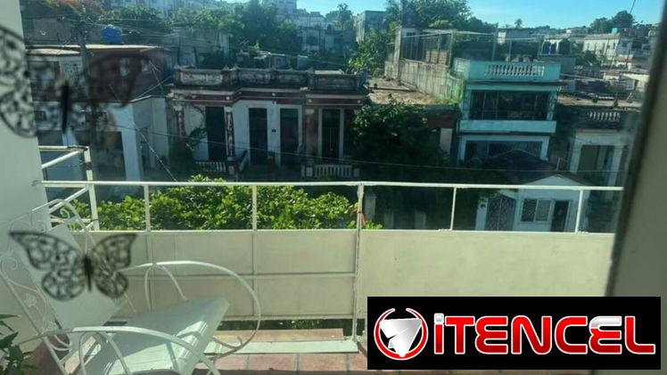 Se vende estupendo apartamento en santos Suárez 10 de octubre