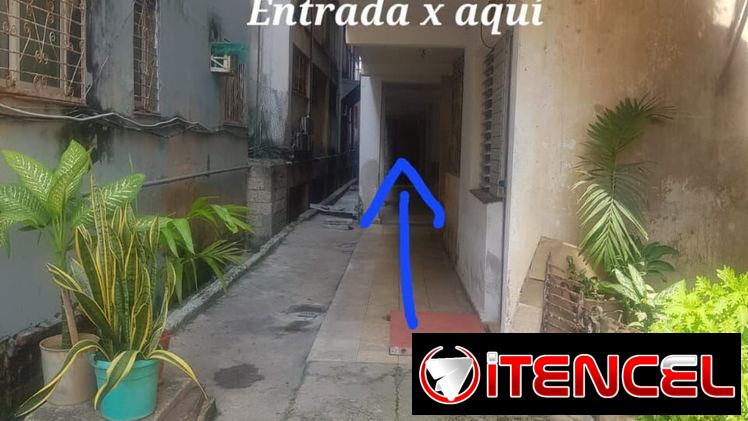 *APTO 🏠 EN EL* *VEDADO. PLAZA* — foto 1