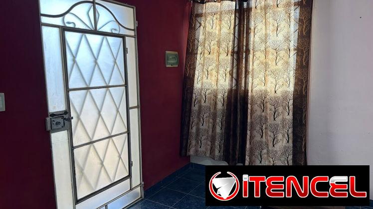 *$7000usd CON AJUSTE. En venta  Apartamento (5to piso) listo PARA  LLEGAR A Vivir de un edificio de 6  pisos en Alamar,