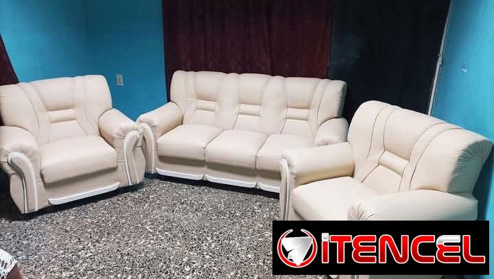 Juegos de muebles y camas tapizadas