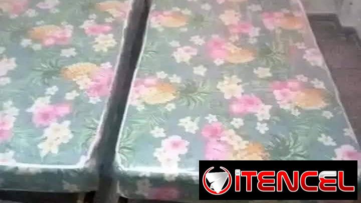 Vendo camas personales con colchón