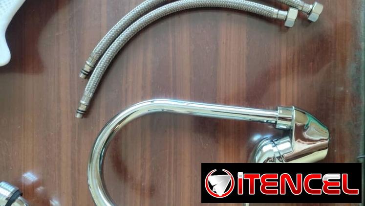 Mezcladora con latiguillos