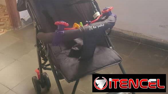 👉COCHE PARA BEBE. NUEVO EN SU NAYLON